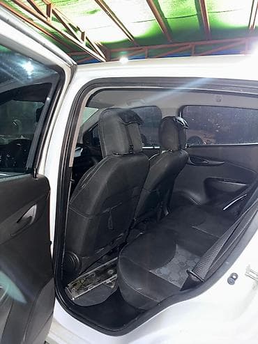 sp 4: Chevrolet Spark: 2018 г., 1 л, Вариатор, Бензин, Хэтчбэк — 8