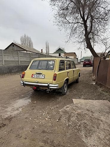 не рабочий газ 53: ВАЗ (ЛАДА) 2102: 1975 г., 1.3 л, Механика, Бензин, Универсал — 3