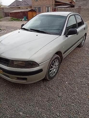 Mitsubishi Carisma: 2003 г., 1.6 л, Ручные, Бензин, Седан