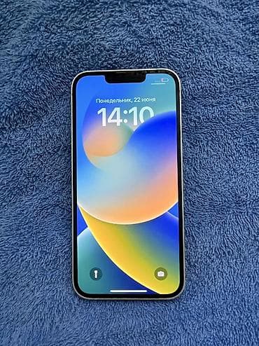 another 13: IPhone 13, Б/у, 128 ГБ, Белый, Чехол, 67 % — 4