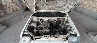 raf simons: Продается компактный пятидверный хэтчбек белого цвета. Характеристики — 4