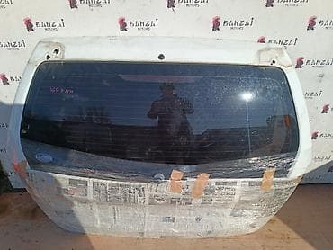 полик форестер: Крышка багажника Subaru, 2002 г., Б/у, Оригинал — 3