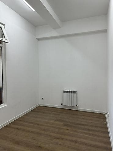 комната студия: Светлое многофункциональное помещение open-space с встроенной мебелью — 7