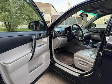 Продажа авто: Toyota Highlander: 2012 г., 3.5 л, Автомат, Гибрид, Кроссовер — 4