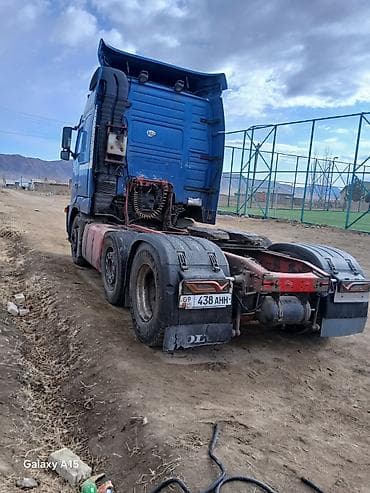 420 volvo: Тягач, Volvo, 2002 г., Без прицепа — 3