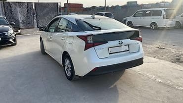 тойота приус с: Toyota Prius: 2019 г., 1.8 л, Вариатор, Гибрид, Лифтбек — 4