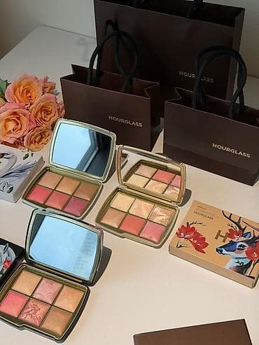 по косметике: Палетки для лица Hourglass Ambient Lighting Edit (лимитированная — 2