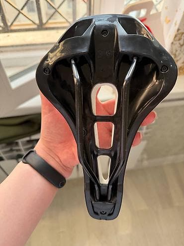 Велозапчасти: Велосипедное седло с вырезом и вентиляцией брала себе не подошло — 3