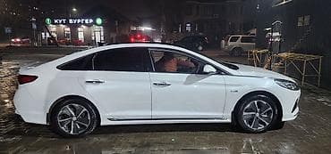 св: Hyundai Sonata: 2018 г., Автомат, Гибрид, Седан — 5