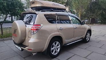 Транспорт: Toyota RAV4: 2010 г., 2.4 л, Автомат, Бензин, Кроссовер — 2