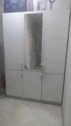 шкаф в разобранном виде: Шкаф, б/у, в хорошем состоянии, лдсп, габариты: 62х142х220. Подойдет — 4