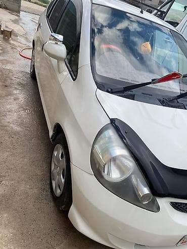 bmw m8: Honda Fit: 2002 г., 1.3 л, Вариатор, Бензин, Хэтчбэк — 5