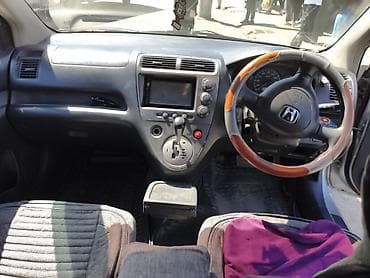 Honda Civic: 2003 г., 1.5 л, Автомат, Бензин, Хэтчбэк