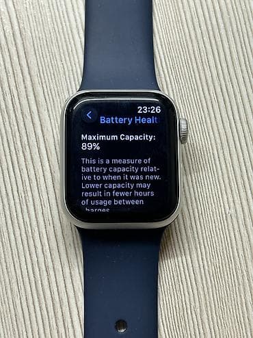 se 4: Продаю Apple Watch SE 2 89% Есть защитное стекло(+запасная) Не — 2