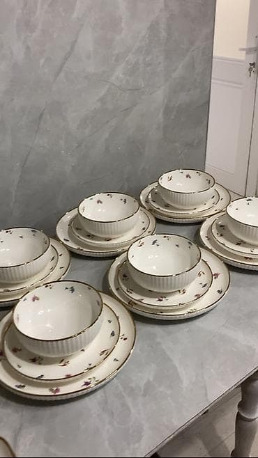 буфет для посуды: 32 предмет всё по 6 шт в подарочной упаковке 🎁 Столовый сервиз из — 4