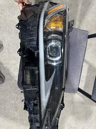 led lights: Передняя левая фара Toyota Оригинал — 1