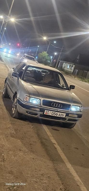Унаа: Audi 80: 1992 г., 2 л, Кол менен иштөөчү, Бензин, Седан — 2