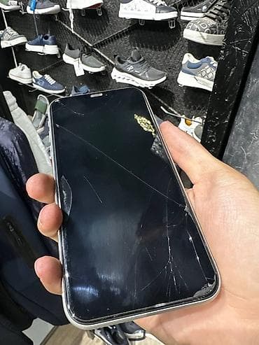 IPhone XR, белый цвет, 128 ГБ Характеристики и детали с фото: - at lalafo.kg IPhone XR, белый цвет, 128 ГБ Характеристики и детали с фото: -