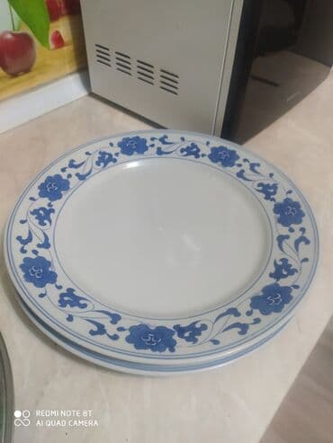 бамбуковая посуда: Продаю японские тарелки 2 шт. Ниже себестоимости.диаметром 35 см — 1