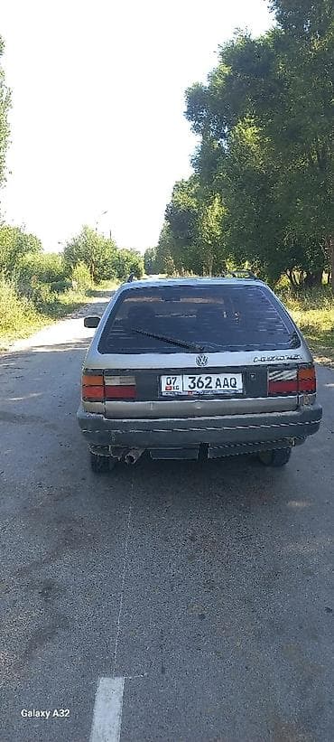 лодка гребная: Volkswagen Passat: 1989 г., 1.8 л, Механика, Бензин, Универсал — 4