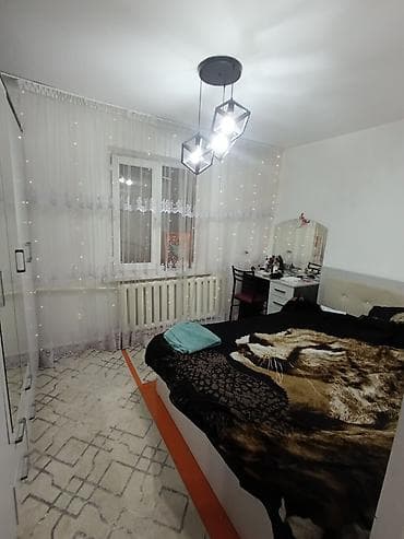 Дома: 🏡 **Продаётся уютный дом в Бишкеке!** 📍 **110 квартал** 🏠 **4 — 2