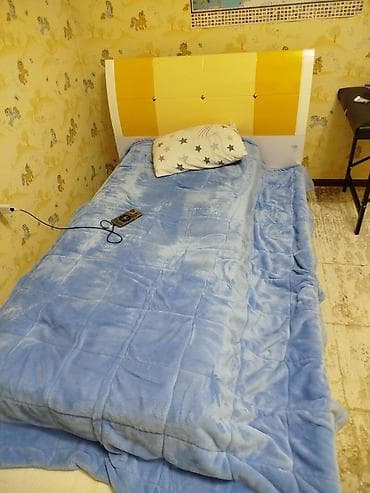 Кровати: Односпальная кровать с мягким изголовьем - Размер спального места — 2