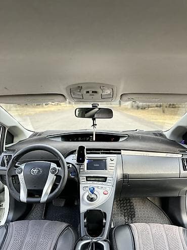 авто расрочкага: Toyota Prius: 2013 г., 1.8 л, Вариатор, Электромобиль, Хэтчбэк — 6