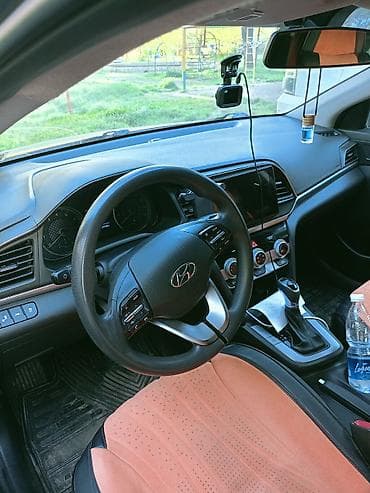 хюндай элантра 3: Hyundai Elantra: 2019 г., 2 л, Автомат, Бензин, Седан — 4