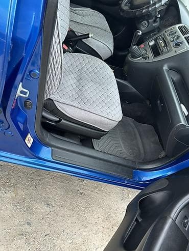 сивит: Honda Civic: 2003 г., 1.5 л, Механика, Хэтчбэк — 1
