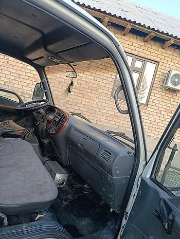 Унаа: Hyundai легкий грузовик (бортовой) - Кабина над двигателем, 2 двери — 6