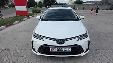 prius v: Toyota Corolla: 2021 г., 1.8 л, Гибрид, Седан — 6