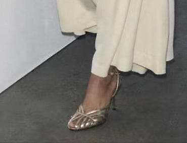 mango 36: Босоножки, 36, Zara, Новый, цвет - Золотой — 4