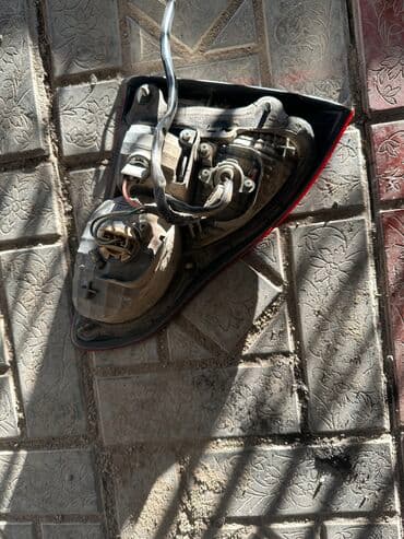 runx alex: Задний стоп сигнал правой стороны от toyota ipsum 2003 года — 2