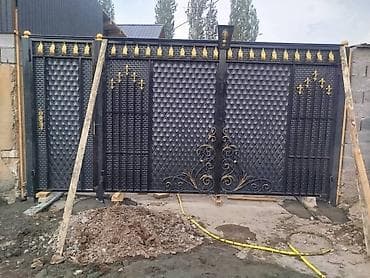 железные вароты: Кованые распашные ворота с калиткой - Материал: сталь, художественная — 1