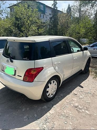 генератор на ист: Toyota Ist: 2004 г., 1.3 л, Автомат, Бензин, Хэтчбэк — 3