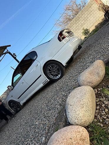 ручка спринтер: Subaru Legacy: 2000 г., 2 л, Механика, Бензин, Седан — 4