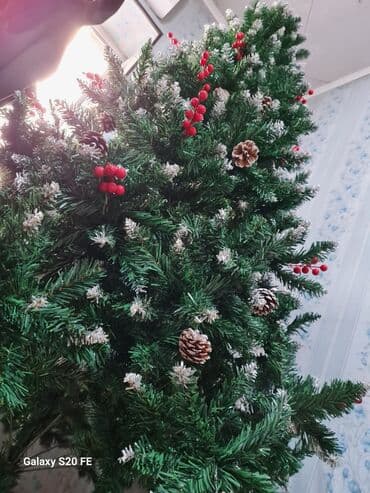 продаю ель: Искусственная новогодняя ель с эффектом заснеженных веток. - Высокая — 5