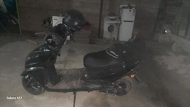 снегокат санки: Электроскутер (черный) срочно одам за 30000 успейте ¡¡¡¡ - Компактный — 4