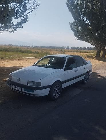 range over: Volkswagen Passat: 1991 г., 1.8 л, Механика, Бензин, Седан — 5