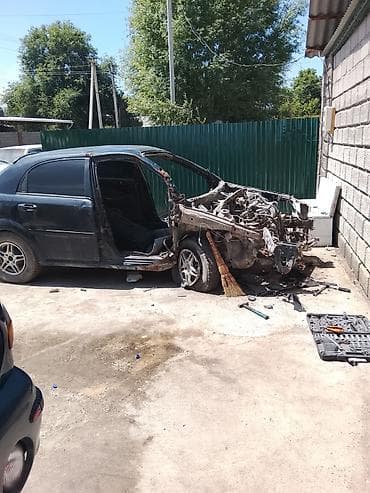 bcd com: Разбор автомобиля на запчасти. Доступны узлы и детали с кузова и — 1