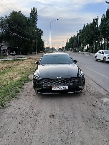 mercedes e200: Kia K5: 2021 г., Седан — 1