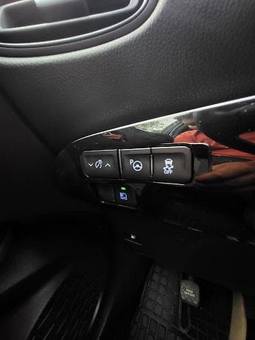Унаа сатуу: Toyota Prius: 2017 г., 1.8 л, Вариатор, Гибрид, Хетчбек — 6