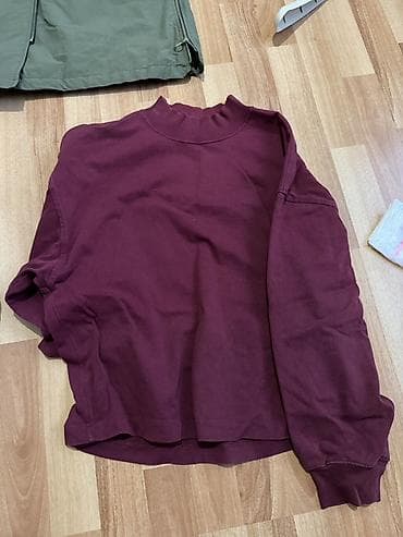 Толстовкалар: 6 вещей за 2000 Бордовый свитшот Uniqlo U - Линейка: Uniqlo U - — 3