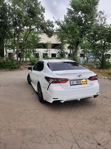 01: Toyota Camry: 2022 г., 2.5 л, Автомат, Бензин, Седан — 3