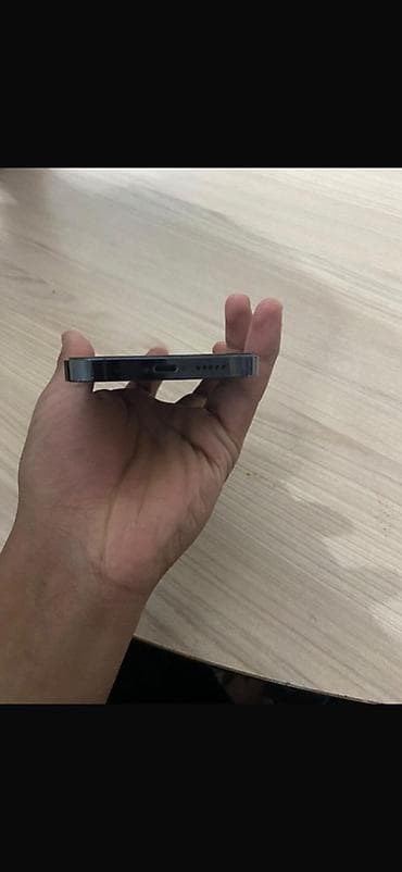 iphone 15 бу: IPhone 14 Pro, Черный — 6