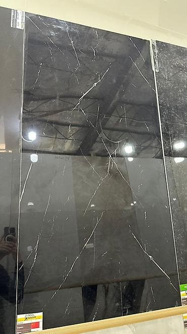 черный мрамор: Керамогранит полированный, формат крупноформатной плиты. - Цвет — 1