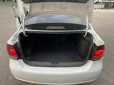 Volkswagen Polo: 2014 г., 1.6 л, Автомат, Седан — 8