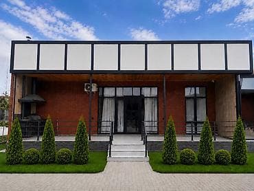 Недвижимость: Продается новый коттедж с двумя спальнями, детской и просторной — 1