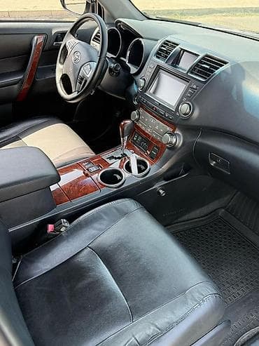 6d mark: Toyota Highlander: 2013 г., 3.5 л, Автомат, Бензин, Кроссовер — 5