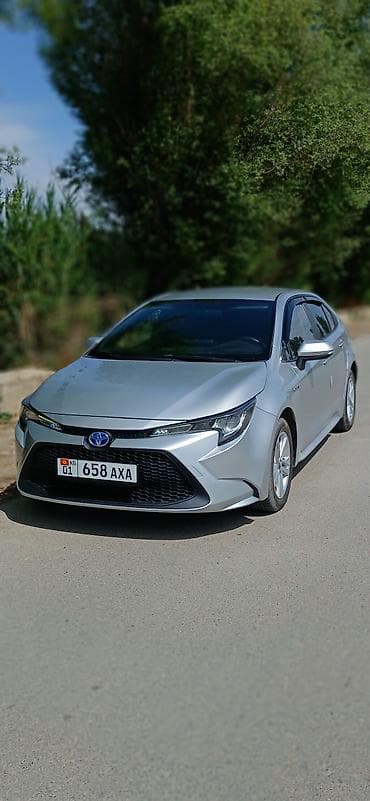 runx alex: Toyota Corolla: 2020 г., 1.8 л, Вариатор, Гибрид, Седан — 3